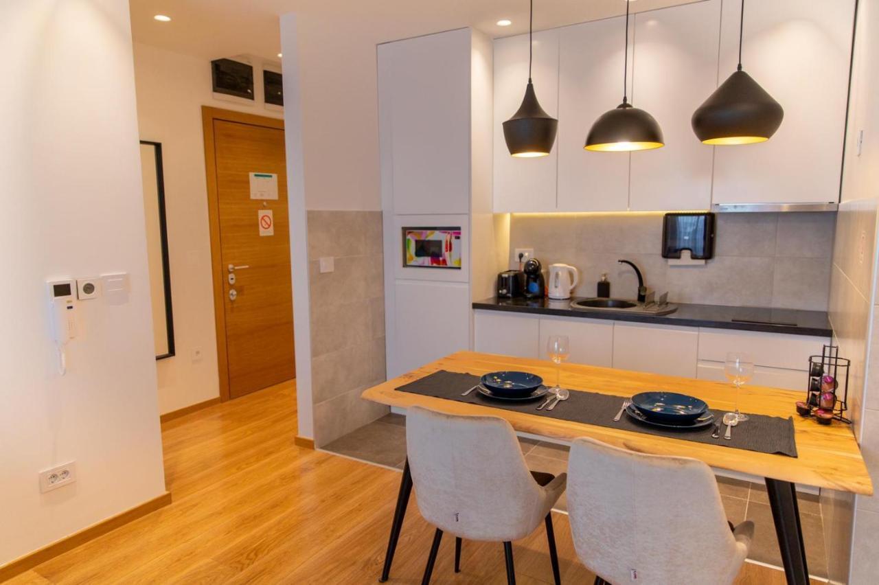 Dali Apartments Pupin Palace Нови Сад Екстериор снимка