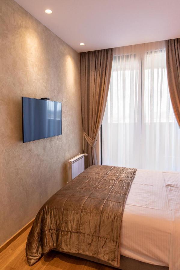 Dali Apartments Pupin Palace Нови Сад Екстериор снимка